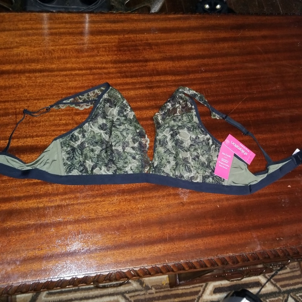 Xhilaration Plunge Bralette